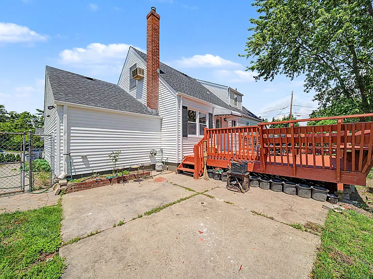 35-10 Lindsay Rd — Photo 41