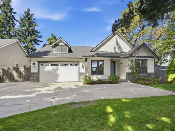 2595 Crescent Ave, Eugene, OR 97408