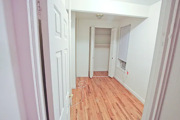 Rented by Jonis Realty | media 18