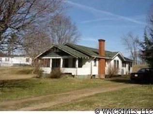 11 Newfound Rd, Leicester, NC 28748