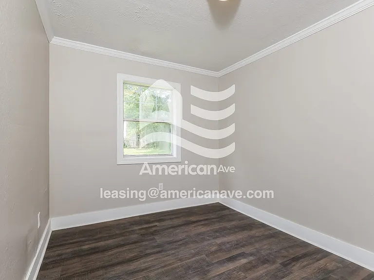 1907784_005_living_room_13873732.jpg