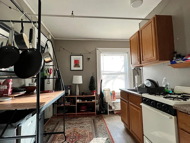 149 Strathmore Rd #6 — Photo 18