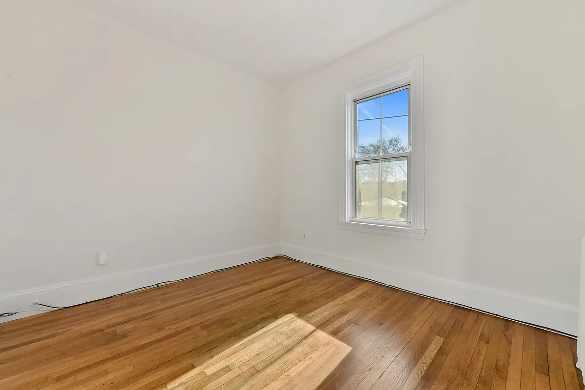 Building Photo - 50 Mount Vernon St #2