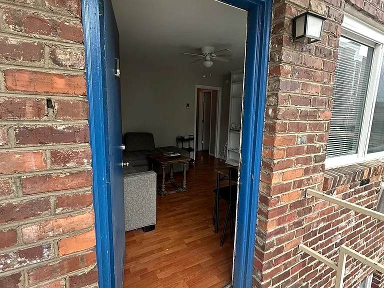1418 Laurel Ave #6 — Photo 10