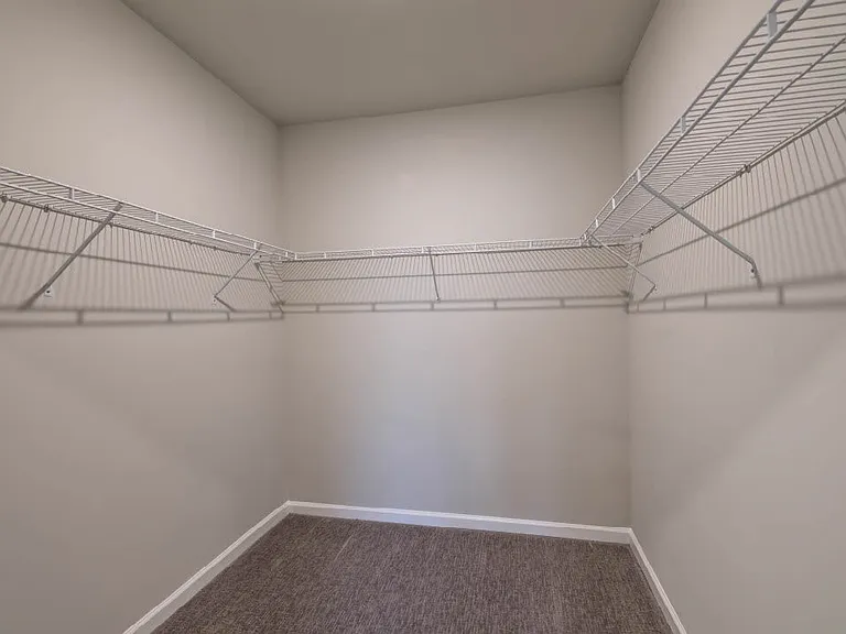 Pearl Pointe Apartments — Photo 5