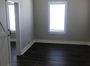 117 S 3rd St APT 3, Saint Charles, IL 60174