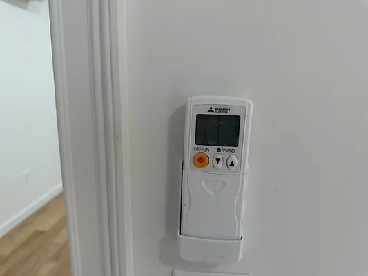 Rented by 18 REALTY | media 15