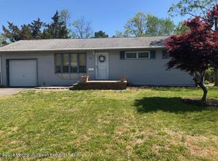 29 Lakeland Dr, Brick, NJ 08723