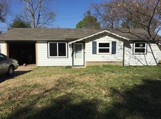 7225 Greenlee St, Fort Worth, TX 76112