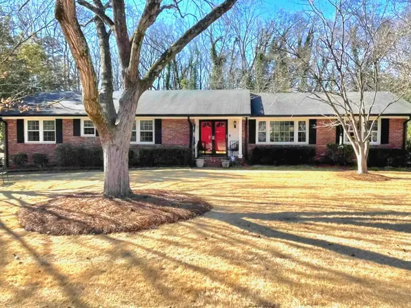 349 Lake Forest Dr, Spartanburg, SC 29307