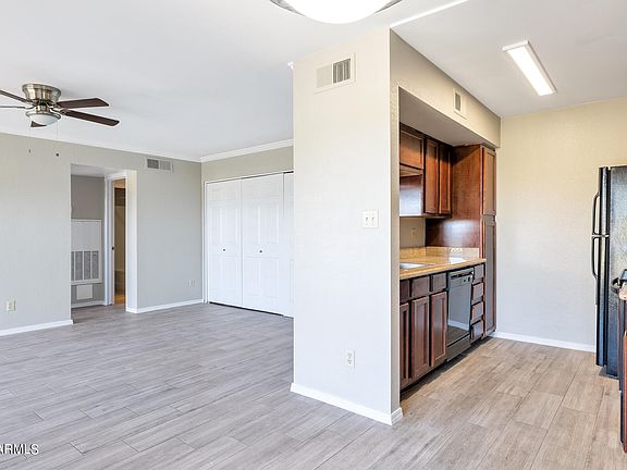 4th image of 3600 N HAYDEN Road #2711