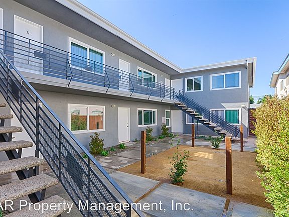4th image of 2320 E 6th St APT 6