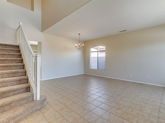 4th image of 5318 S 52nd Dr