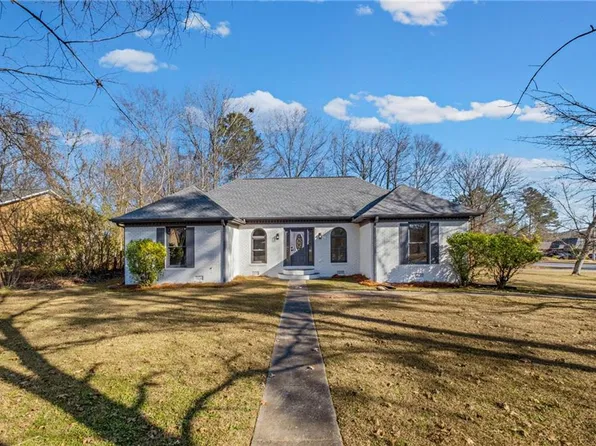 98 Sunridge Dr NW, Rome, GA 30165