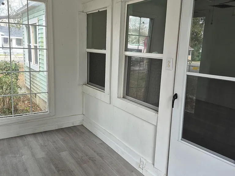 1810 Duke St — Photo 2