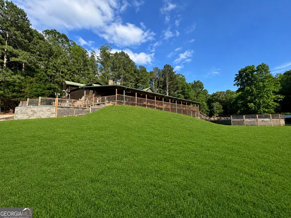 3554 Martin Creek Dr, Gainesville, GA 30506
