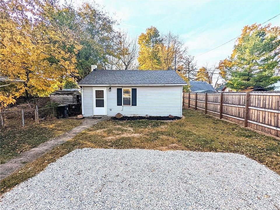 1st image of 2146 Blake Ave