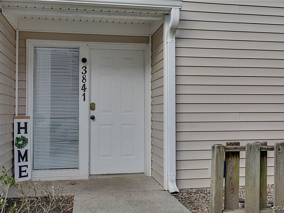 3rd image of 3841 Staffordshire Ln