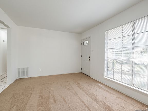 4th image of 7023 Belgreen Dr.