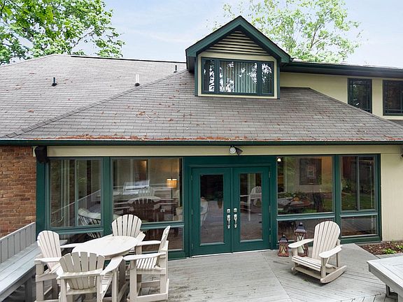 5th image of 611 Woodland Dr