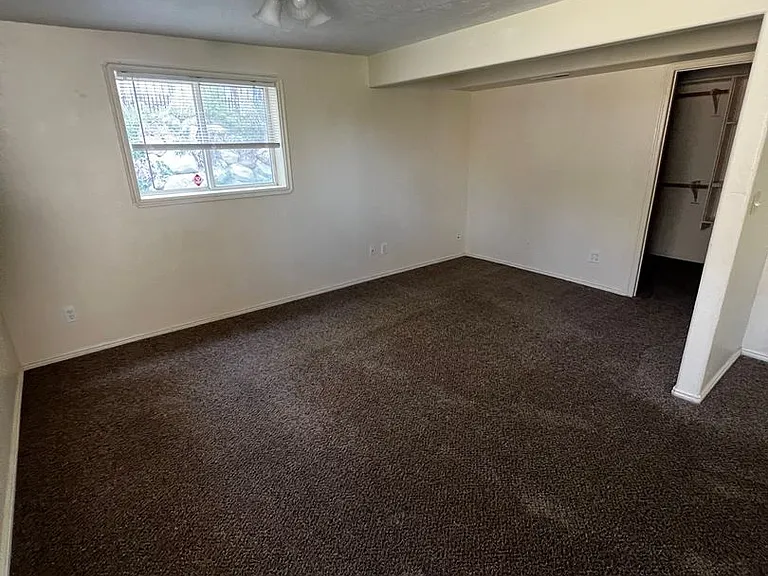 1202 Swisher Rd — Photo 8