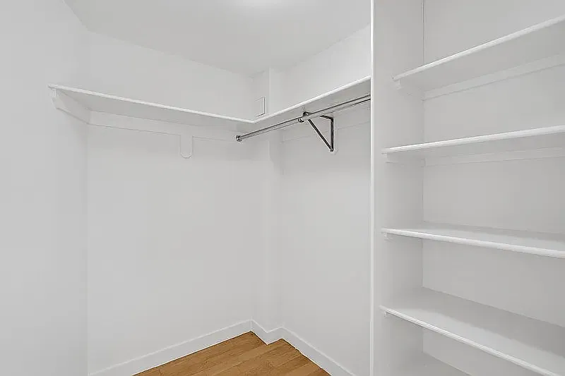 3260 Henry Hudson Parkway — Photo 2