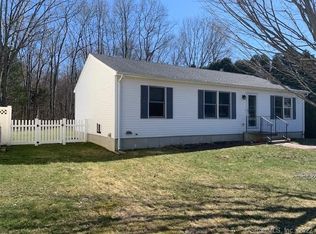 83 Deerfield Ridge Dr, Mystic, CT 06355