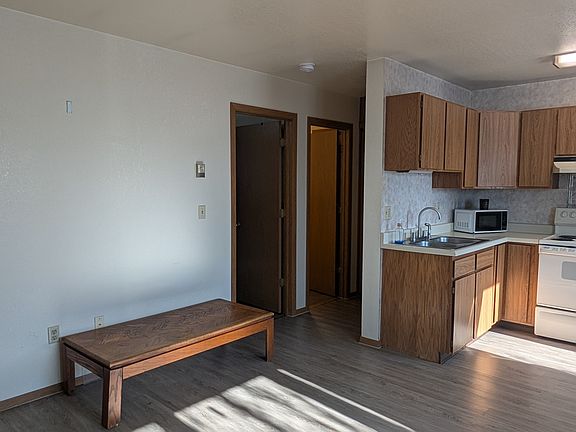 4th image of 1420 Lacey St #2