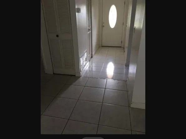 6881 Dalkeith Ave N, Saint Petersburg, FL 33709