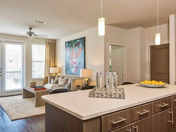 Olympus Grand Crossing