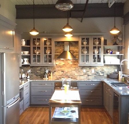 3rd image of 407 F St Ste 107