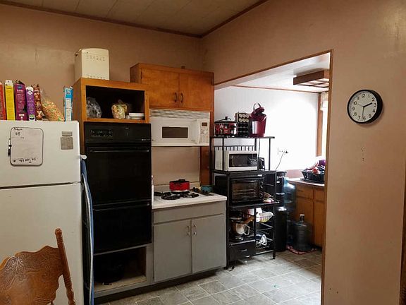 5th image of 56 Willits St