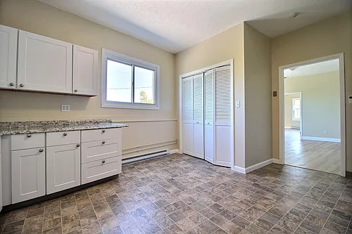 33 Railroad Ave #1 Photo 1