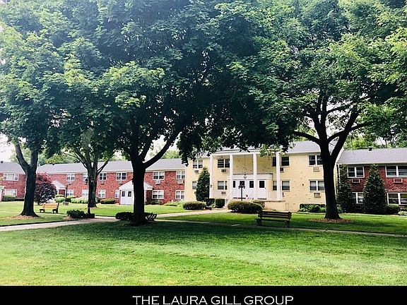 2nd image of 109 Regency Park #109