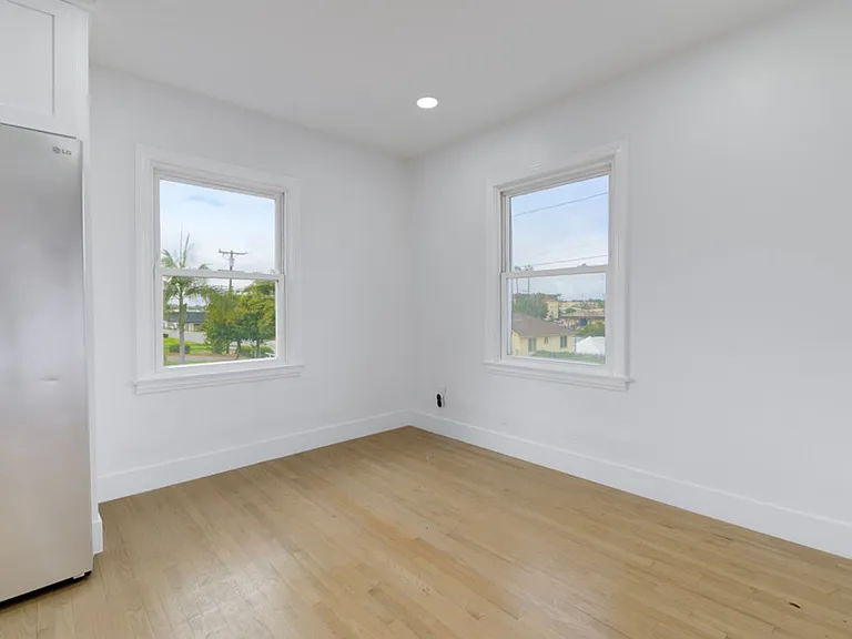 351 Eucalyptus Ave — Photo 8