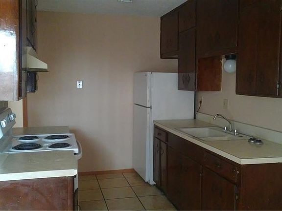 4th image of 5236 Carousel Dr APT 4