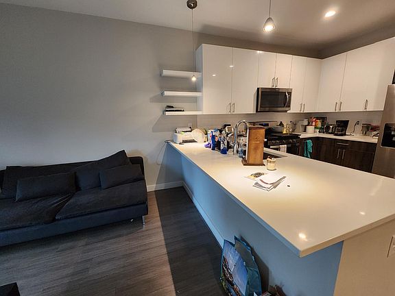 3rd image of 20 Bridge St #215
