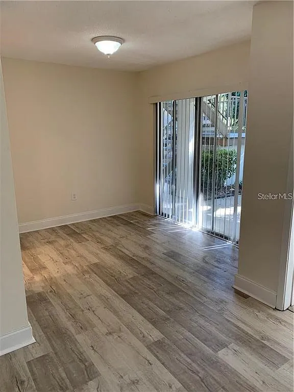 2 bed, 1.0 bath, 783 sqft, $1,300 — Photo 4
