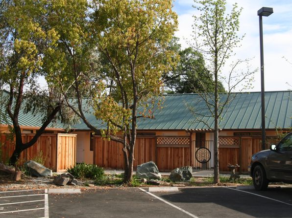 190 Dogtown Rd #2