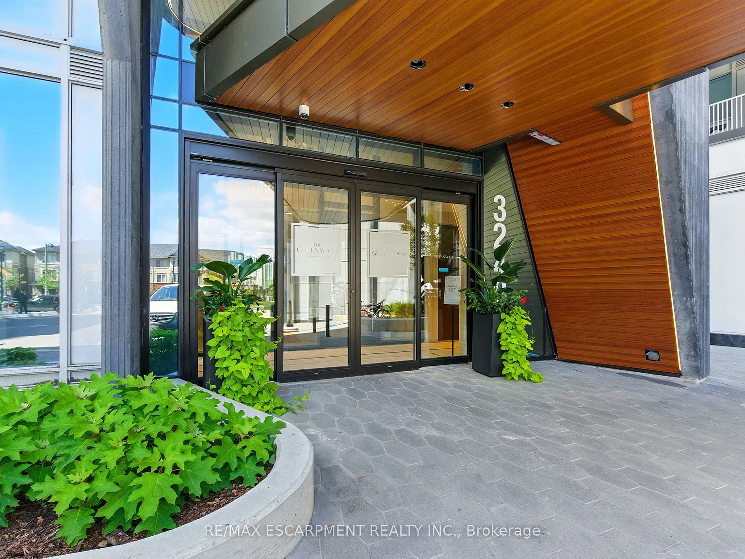 1 bed, $2,300 — Photo 4