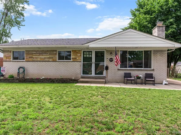 37565 Westvale St, Romulus, MI 48174