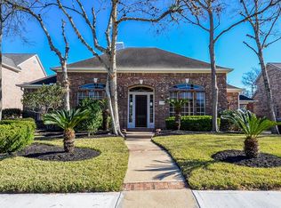 7511 Dawn Mist Ct, Sugar Land, TX 77479