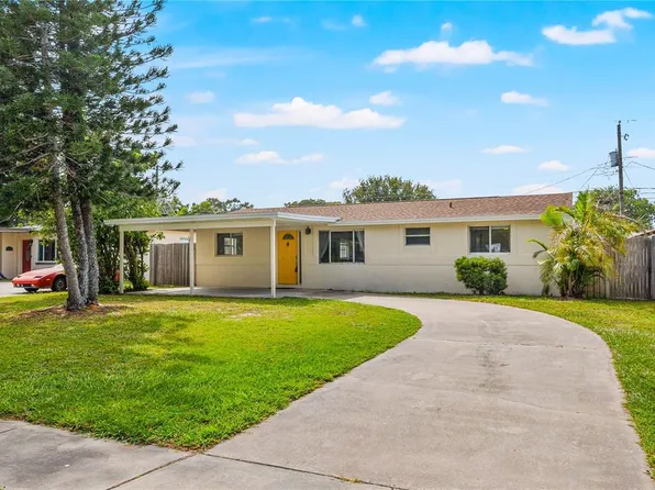 5624 63rd St N, Saint Petersburg, FL 33709
