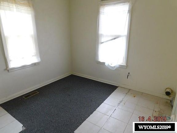 5th image of 714 S 4th St