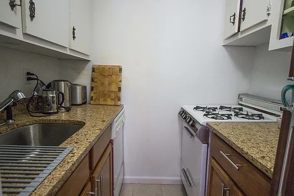 Rented by Maz Group NY | media 6