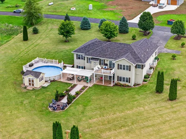 W7620 County Road H, New Glarus, WI 53574