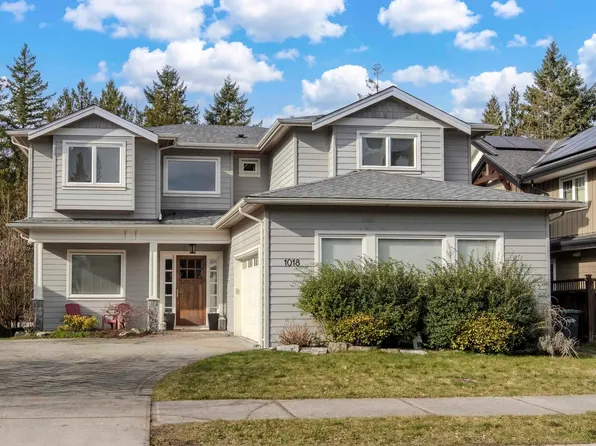 1018 Jay Cres, Squamish, BC V8B 0P2