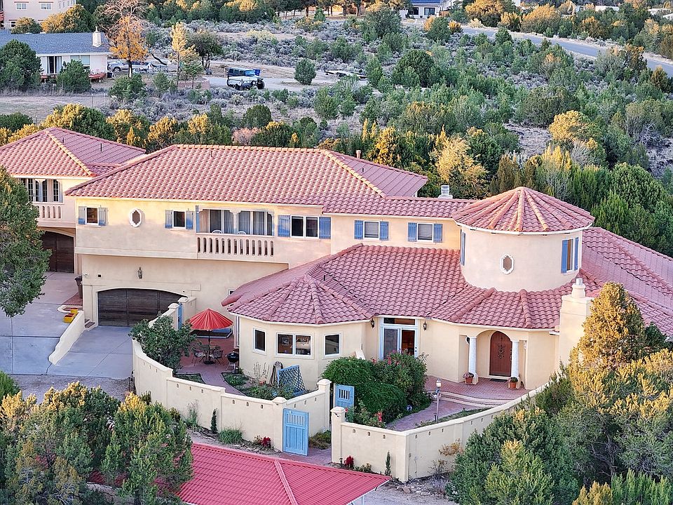 135 La Senda Rd, White Rock, NM 87547 MLS 202402700 Zillow
