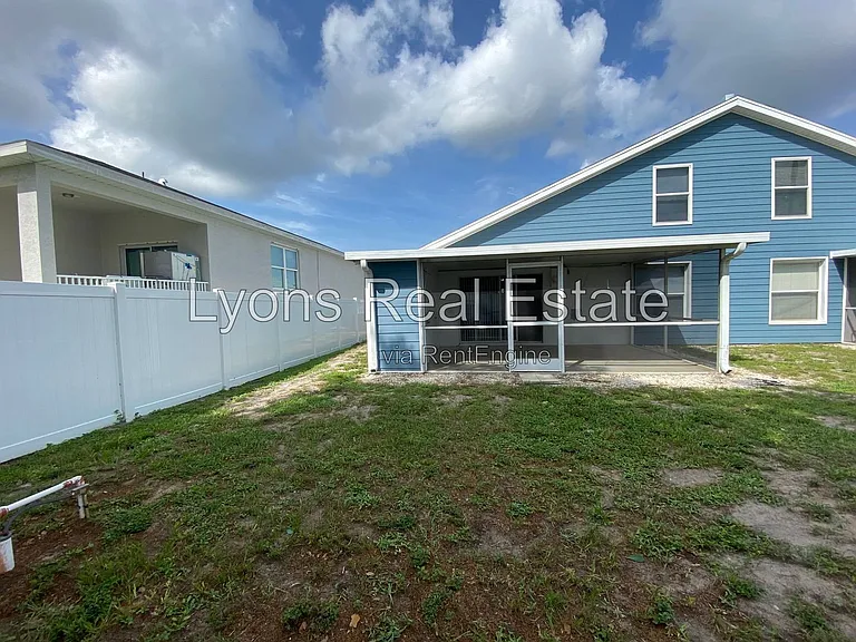 17407 Ellie Dr — Photo 26