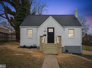 905 Karlson Ave, Hyattsville, MD 20783